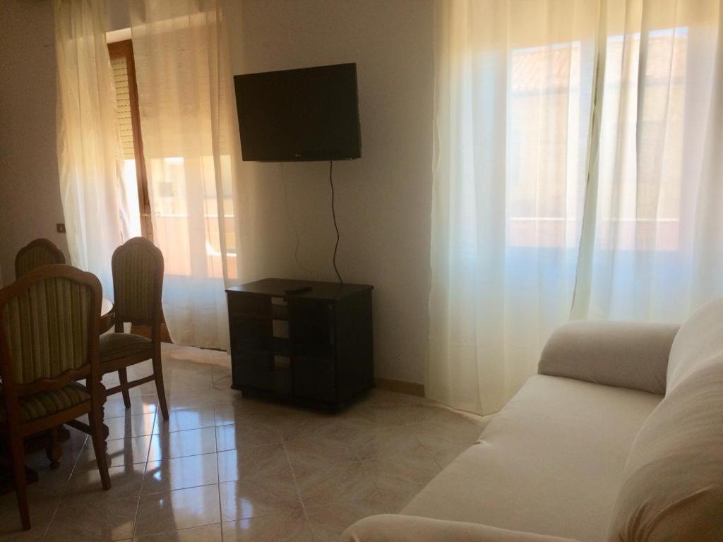 A Due Passi Hotel ลามัดดาเลนา ภายนอก รูปภาพ